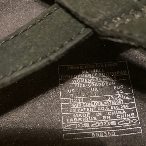 Merrell Black and Gray Slide Sandals🎄 - Picture 4 of 4